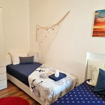 Pirates' Bay -