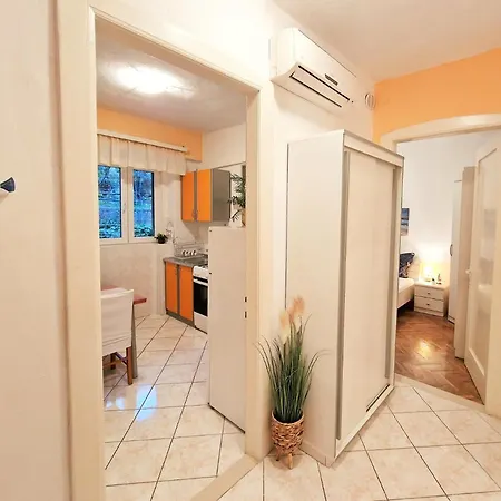 Apartment Pirates' Bay - Omis